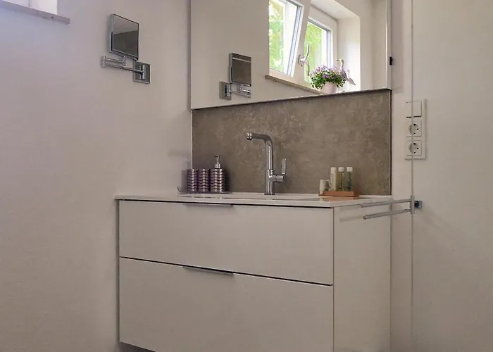 Wein- U. Gaestehaus St. Maximin 公寓 *